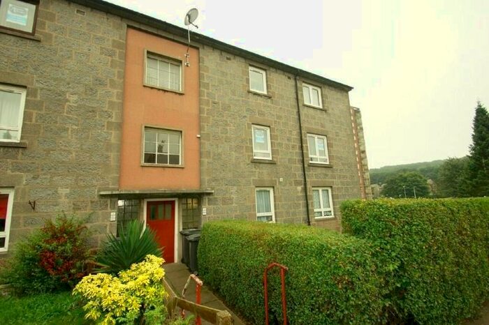 2 Bedroom Flat To Rent In Provost Watt Drive, Kincorth, Aberdeen, AB12