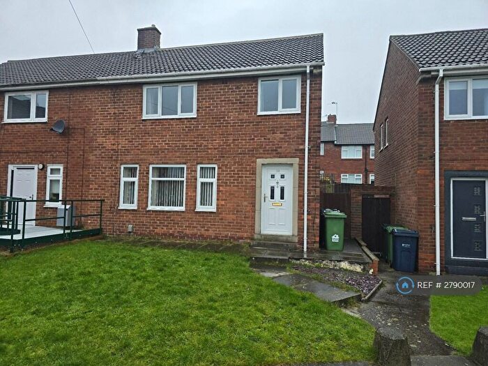 3 Bedroom Semi Detached House To Rent In Knightside Gardens, Gateshead, NE11