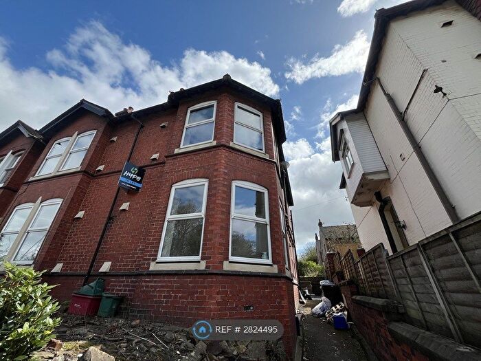 3 Bedroom Flat To Rent In Porthill Bank, Newcastle Under Lyme, ST5