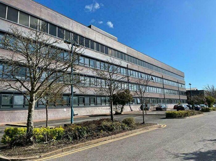 2 Bedroom Flat To Rent In Fowler Road, Aylesbury, HP19