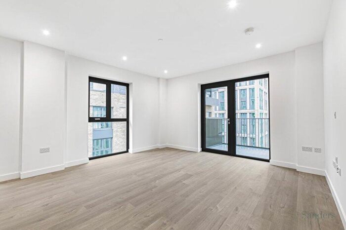 2 Bedroom Flat To Rent In Anax Street, Woodberry Down, London, N4