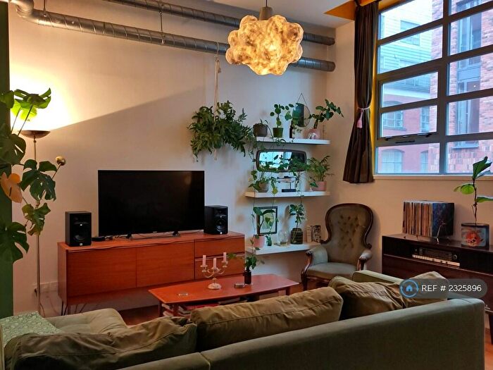 1 Bedroom Flat To Rent In Tobacco Factory Phase, Manchester, M4