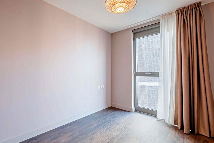 2 Bedroom Flat To Rent In Canada Gardens, Wembley Park, HA9