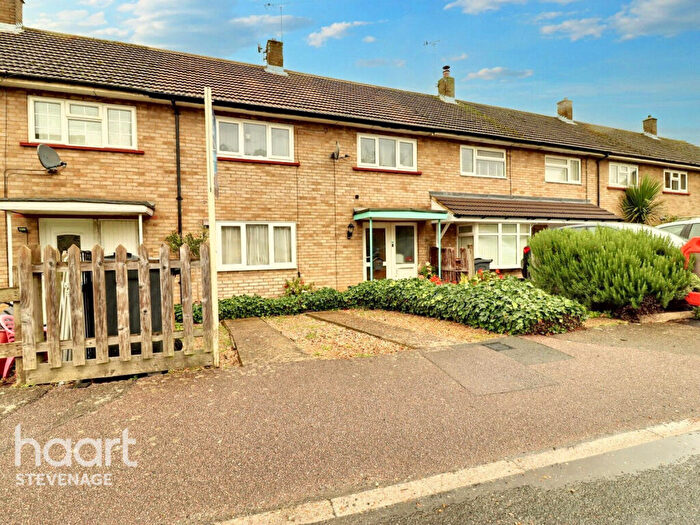 3 Bedroom Terraced House For Sale In Nightingale Walk, Stevenage, SG2