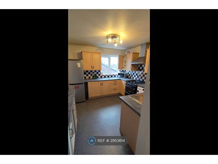1 Bedroom Flat To Rent In Hickin Close, London, SE7