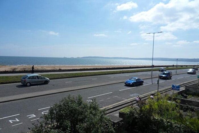 2 Bedroom Flat To Rent In St Floor Flat, Oystermouth Road, Swansea., SA1