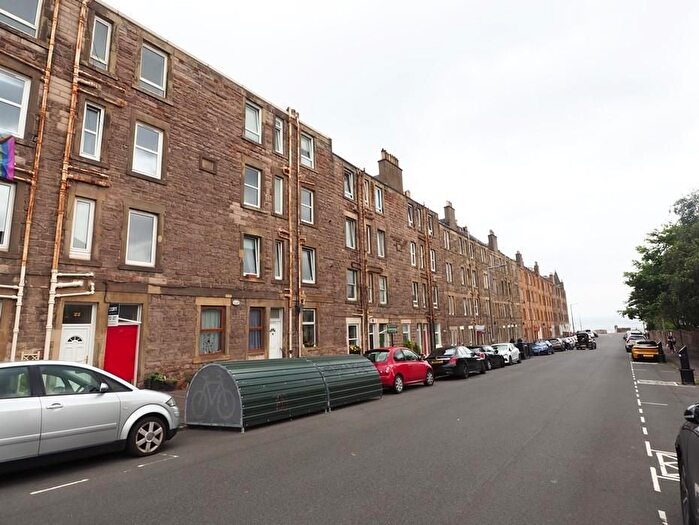 1 Bedroom Flat To Rent In Kings Road, Portobello, EH15