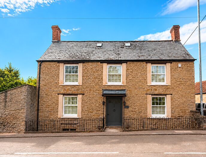 6 Bedroom Detached House To Rent In Bayford, Wincanton, BA9
