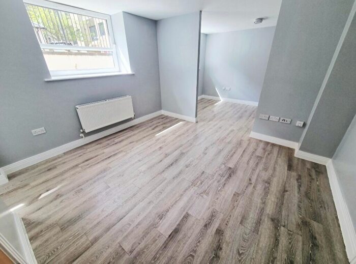 Apartment To Rent In Skyline House, Stevenage, SG1