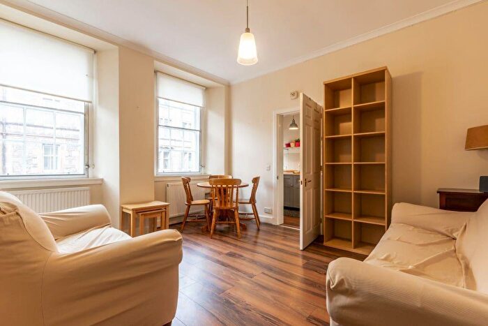 1 Bedroom Flat To Rent In Nicolson Street, Edinburgh, EH8