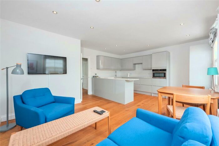 1 Bedroom Apartment To Rent In Packington Street, London, N1