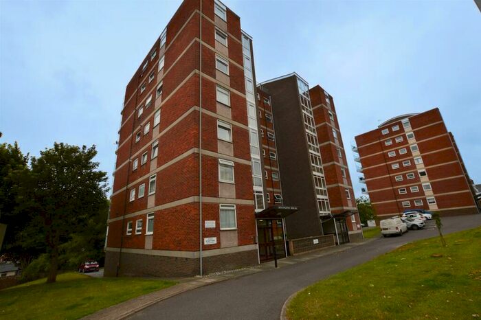 1 Bedroom Flat To Rent In Upperton Road, Eastbourne, BN21