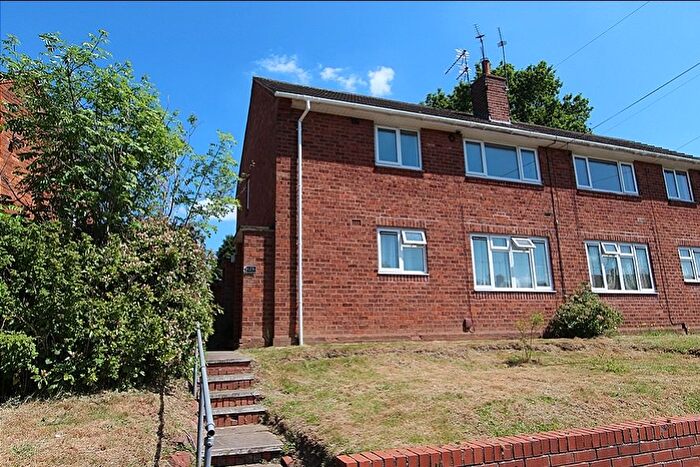 1 Bedroom Flat To Rent In Westacre Crescent, Finchfield, Wolverhampton, WV3