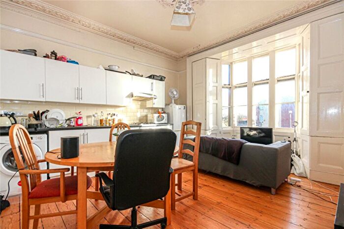 3 Bedroom Apartment To Rent In Ashley Road, Bristol, BS6