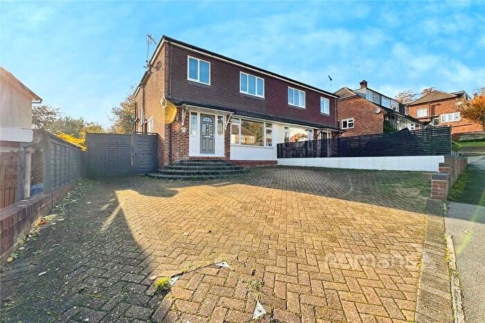 3 Bedroom Semi-Detached House For Sale In Harts Leap Close, Sandhurst, Berkshire, GU47