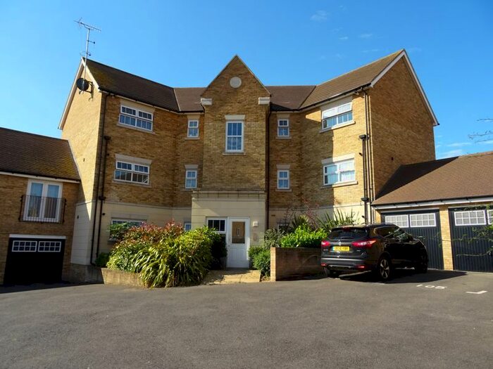 2 Bedroom Flat To Rent In Hazel Avenue, Minster On Sea, Sheerness, ME12