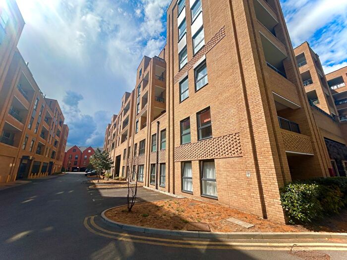 2 Bedroom Flat To Rent In London Road, SM6