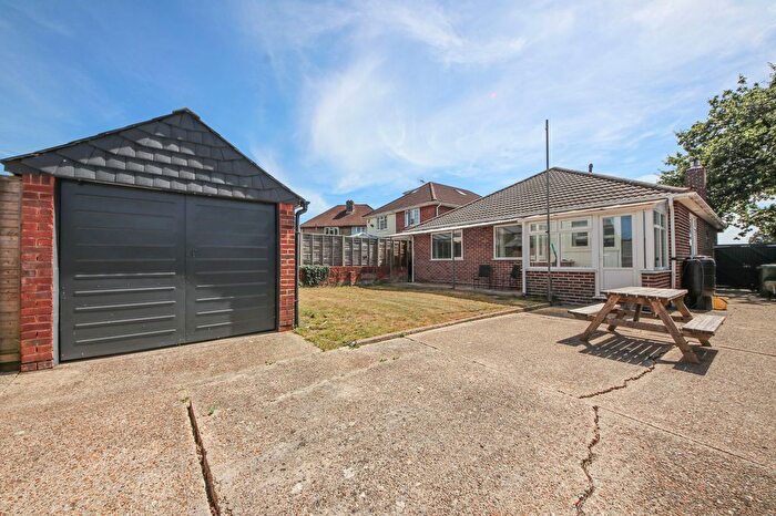 3 Bedroom Detached Bungalow For Sale In Drove Road, Sholing, SO19