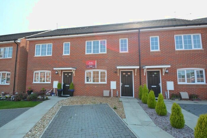 2 Bedroom Property To Rent In Frederick Drive, Walton PE4