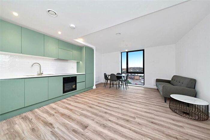 2 Bedroom Apartment To Rent In Chevette Court, Kimpton Road, Luton, LU2