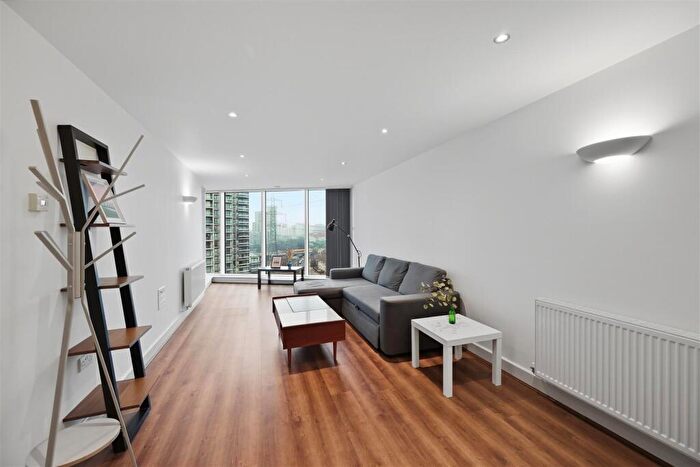 1 Bedroom Apartment For Sale In Ross Aparments, Royal Victoria Dock, E16