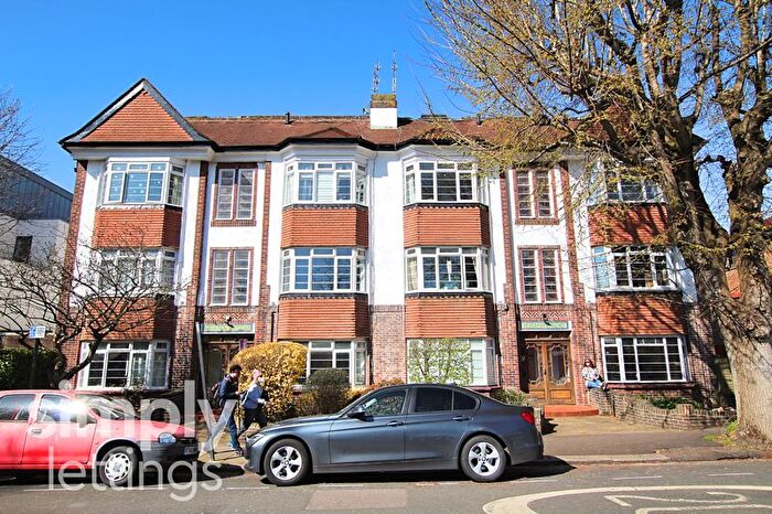 2 Bedroom Flat To Rent In Somerhill Road, Hove, BN3