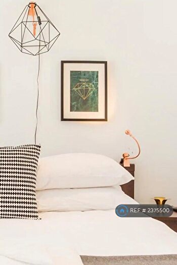 1 Bedroom Flat To Rent In Hanbury Street, London, E1