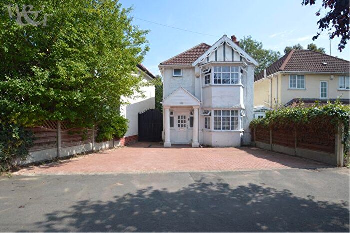 3 Bedroom Detached House For Sale In Spring Lane, Birmingham, B24