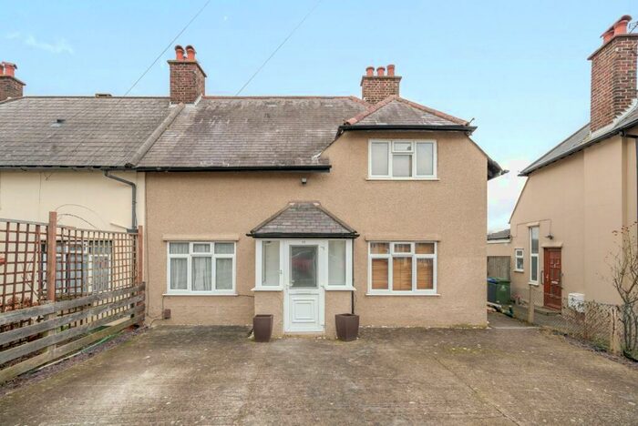 3 Bedroom Semi-Detached House To Rent In The Crescent, New Malden, KT3