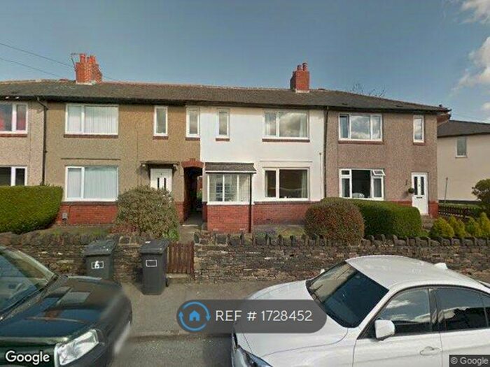 3 Bedroom Terraced House To Rent In New Road, Huddersfield, HD5