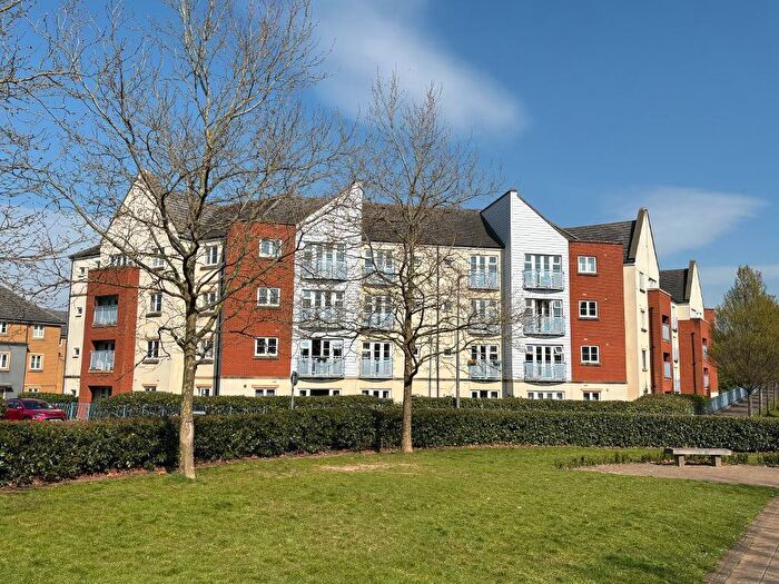 1 Bedroom Apartment For Sale In Arnold Road, Mangotsfield, Bristol, BS16