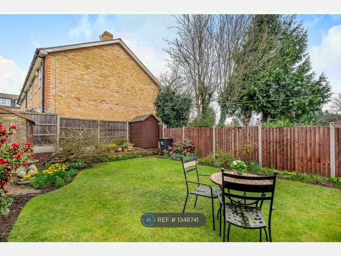 2 Bedroom Maisonette To Rent In Brook Lane, Bromley, BR1