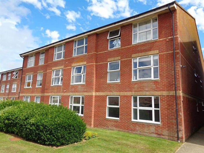 1 Bedroom Flat To Rent In Ringmer Road, Seaford, BN25