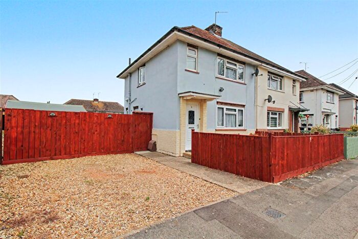2 Bedroom Semi-Detached House For Sale In Highfield, Woodford, NN14