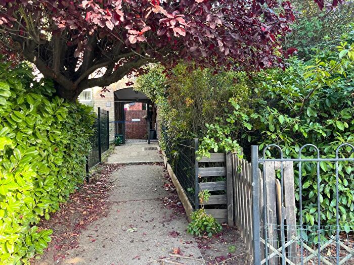 2 Bedroom Maisonette To Rent In Avon Way, Colchester, CO4