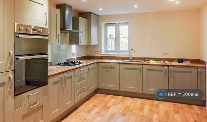 3 Bedroom End Of Terrace House To Rent In Hart Close, Upper Rissington, GL54