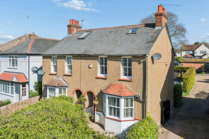 3 Bedroom Semi Detached House For Sale In Gold Hill North, Chalfont St Peter, SL9