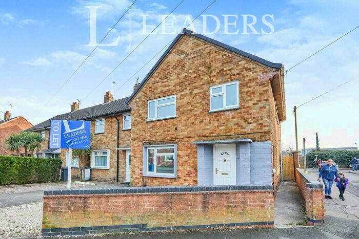 4 Bedroom Semi-Detached House To Rent In Wilmot Street, NG9