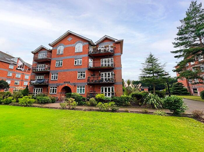 2 Bedroom Apartment To Rent In Mossley Hill Drive, Aigburth, Liverpool, Merseyside, L17
