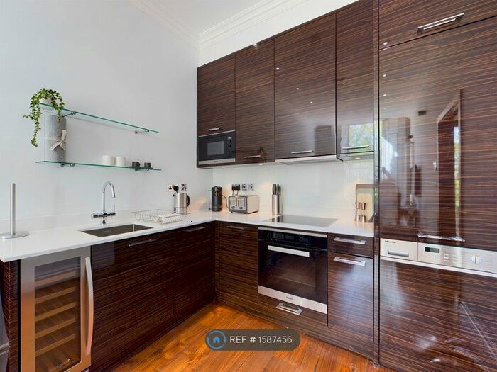 1 Bedroom Flat To Rent In Garden House, London, W2