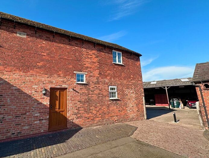 2 Bedroom Barn Conversion To Rent In Borough Hill Farm, Walton Upon Trent, Derbys., DE12