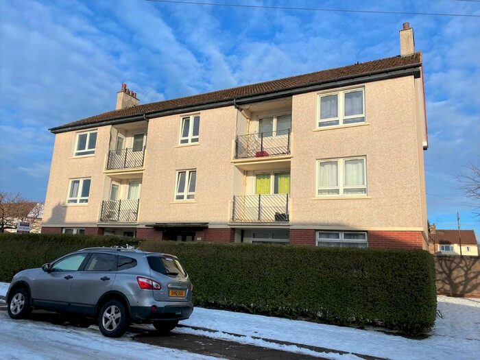 2 Bedroom Flat To Rent In Gask Place, Knightswood, Glasgow, G13