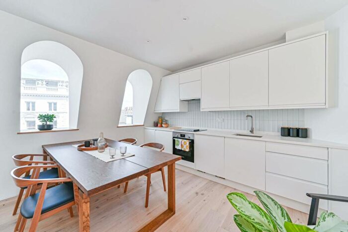 2 Bedroom Flat To Rent In Peckham High Street, Peckham Rye, London, SE15