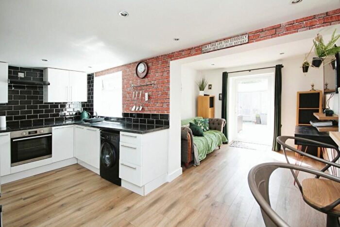 1 Bedroom Flat To Rent In Mitchell Road, Poole, Dorset, BH17