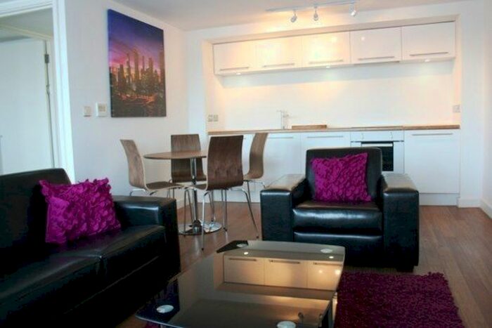 1 Bedroom Property To Rent In Greenhouse, Leeds, LS11