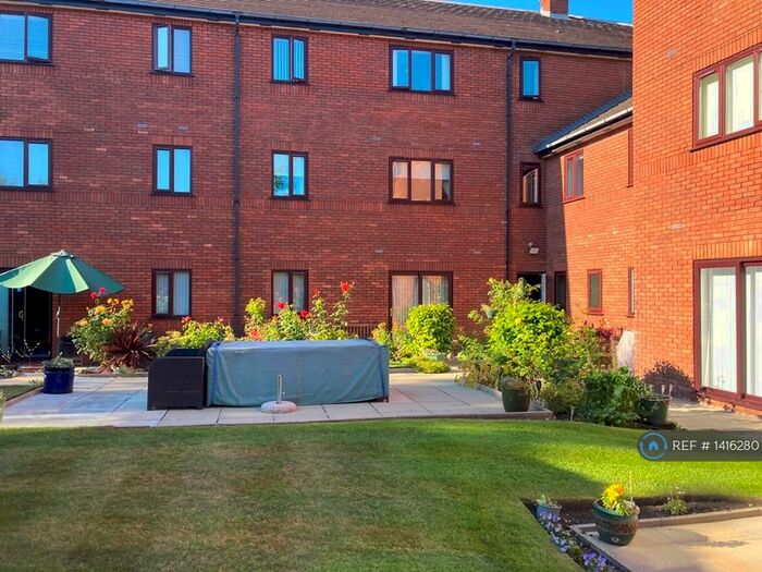 1 Bedroom Flat To Rent In Westpark, Bolton, BL1