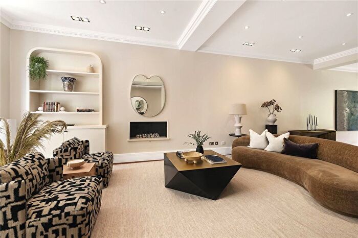 5 Bedroom Terraced House For Sale In Campden Hill Road, London, W8
