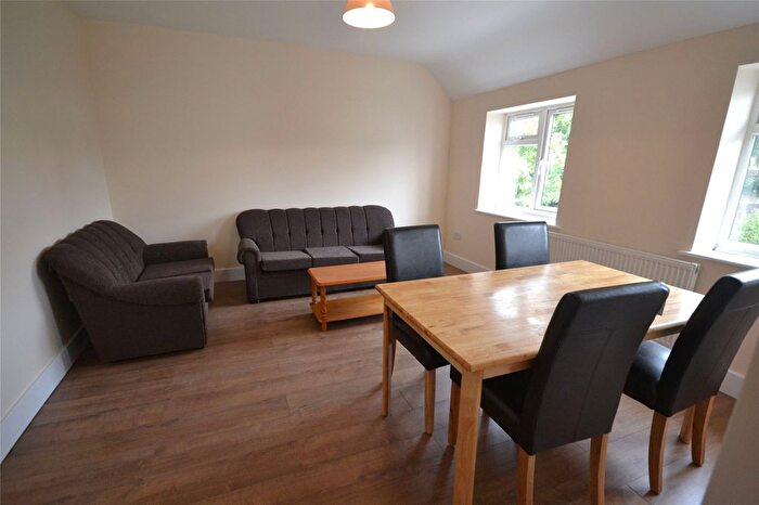 5 Bedroom Flat To Rent In North Circular Road, London, NW10