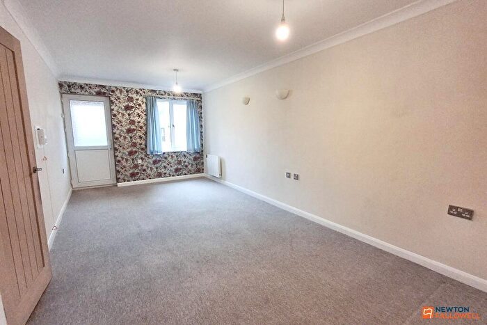 2 Bedroom Terraced Bungalow For Sale In Bradegate Drive, Dogsthorpe, Peterborough, PE1