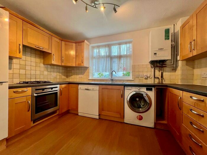 3 Bedroom End Of Terrace House To Rent In Antoneys Close, Pinner, HA5